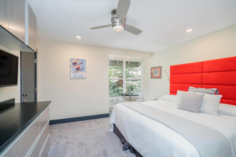 Standard Double Room interior